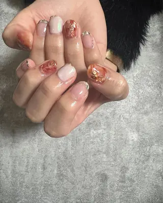 ネイル Lis10 表参道 マグネット🤍MAIのネイルデザイン