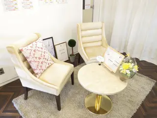 Une rencontre (ユヌ・ランコント)所属・つや肌専門店ユヌ・ ランコント中井のエステ・リラクイメージ