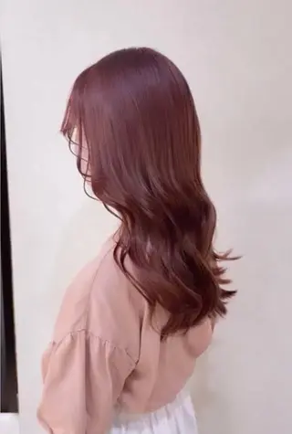ロング 村中 逸紀のヘアスタイル