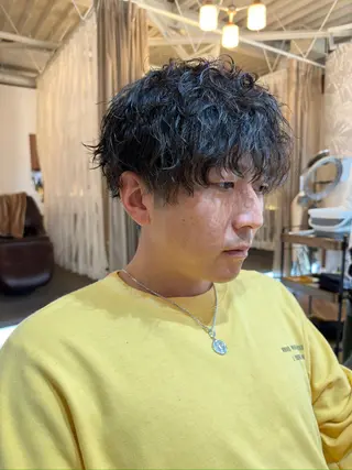 ミディアム 加藤 大河のヘアスタイル