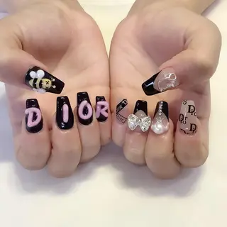 ネイル 💎🐰 saki. m 🐰💎のネイルデザイン