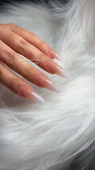 ネイル 関山 志乃のネイルデザイン