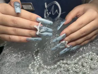 ネイル More Glam 池袋東口店のネイルデザイン