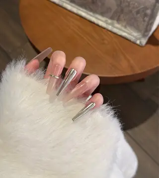 ネイル ETELUNA Nail 銀座店【パラジェル/フィルイン/チップスカルプ/マグネット/ニュアンス】所属・周 テイのネイルデザイン