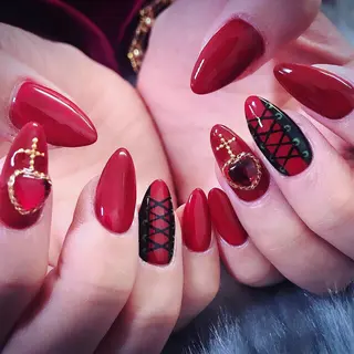 ネイル NOIROUGE所属・NOI ROUGEのネイルデザイン