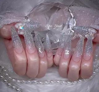 ネイル She   Nail所属・ISA_ BELLAのネイルデザイン