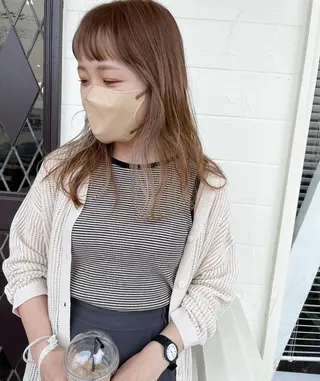 ロング カラー 江原 彩華のヘアスタイル