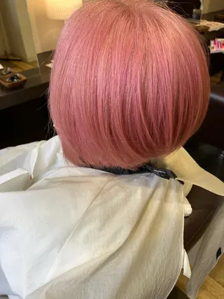 ショート カラー 朝田 拓実のヘアスタイル