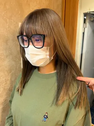 ロング 丸山 史香のヘアスタイル