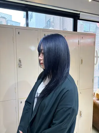 セミロング 高明度ハイトーン× ショート/莉音🧤のヘアスタイル