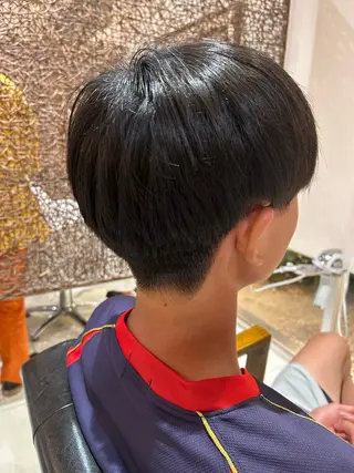 メンズ ギッシュ桃花台店所属・武藤 夕菜のヘアスタイル