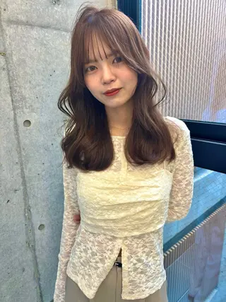 セミロング ヘアアレンジ umu.［韓国ヘア /レイヤーカット］のヘアスタイル