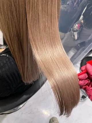 セミロング カラー ヘアアレンジ 外苑前NO.1艶髪 透明感カラーのヘアスタイル