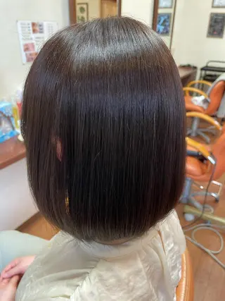 カラー Vyuha ビューハのヘアスタイル
