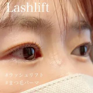 マツエク・マツパ Hau’oli所属・Hau’oli Hirayamaの眉毛・アイブロウイメージ