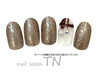 ネイル 矢川 まどかのネイルデザイン