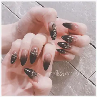 ネイル ＶＩＶＩ nailsalonのネイルデザイン