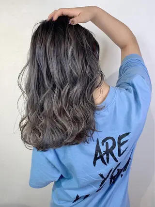 ミディアム 韓×中くびれヘア💋 髪質改善宇塚元哉💓のヘアスタイル