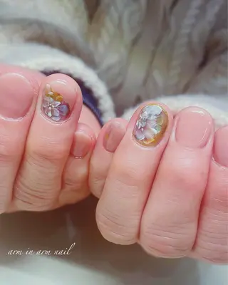 ネイル arm in arm ︎✿Yamamotoのマツエク・マツパデザイン