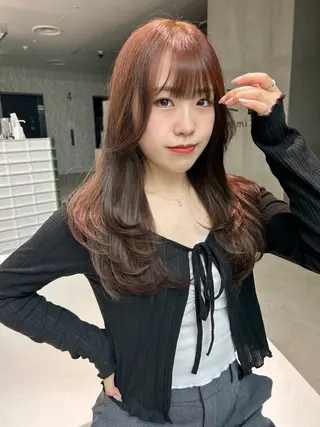 ロング エミリ / オリーブカラーのヘアスタイル