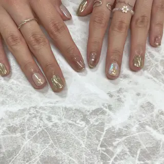 ネイル essence所属・pétit maakoのネイルデザイン