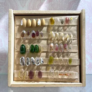 ネイル 新井 ひなののネイルデザイン