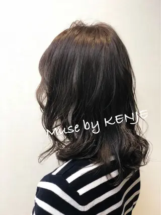 ミディアム カラー うる艶レイヤーカット hinakoのヘアスタイル