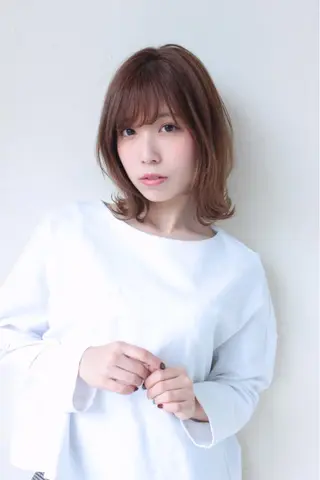 ミディアム カラー 白髪ぼかしモデル募集 今村理央奈のヘアスタイル