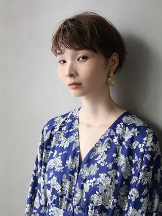 ショート カラー SALOWIN梅田茶屋町店所属・ウルフレイヤーカット /チヒロのヘアスタイル