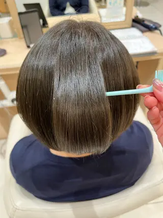 ショート カラー 森 瑠海のヘアスタイル