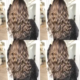 ロング カラー レイヤーカット BLend 渋谷のヘアスタイル