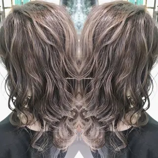セミロング カラー N° jillva ♦️川端裕司♦️のヘアスタイル