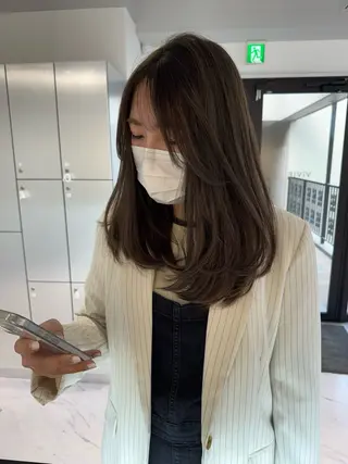セミロング Rita/髪質改善 /透明感カラーのヘアスタイル