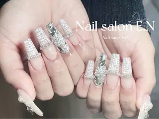 ネイル E.N🦋 長さ出し/持ち込みのネイルデザイン