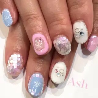 ネイル 🩵NORIKO 上品ネイルが得意🩵のネイルデザイン