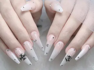 ネイル MoMoA Nail ネイル長さ出し専門店のネイルデザイン