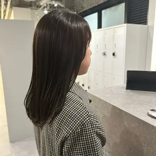 ミディアム カラー アンニュイヘア/ 顔周りカット/眞弓萌のヘアスタイル