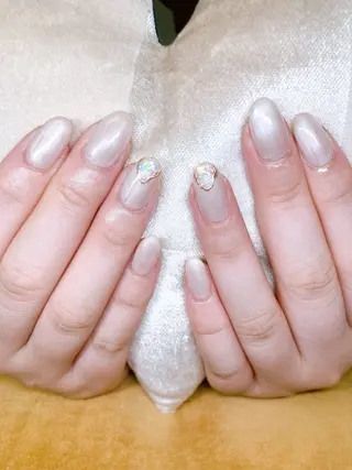 ネイル ECLAT エクラ所属・寺山 千鶴のネイルデザイン