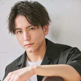 ミディアム パーマ メンズ 板岡 丈一のヘアスタイル