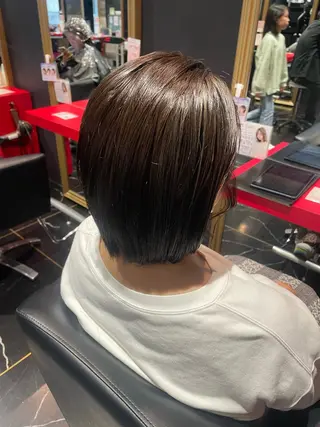 ショート カラー 森 亜紗美のヘアスタイル