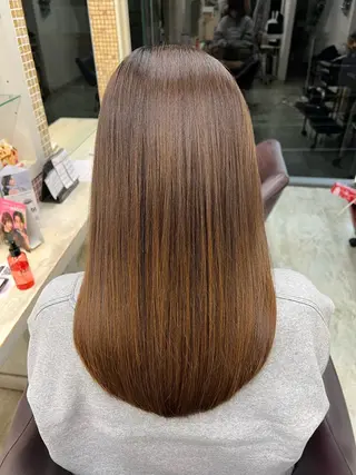 ミディアム 切りっぱなし/ レイヤー/ももかのヘアスタイル