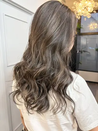 ロング Stir maison[ステアメゾン]所属・layer cut /MIKUのヘアスタイル