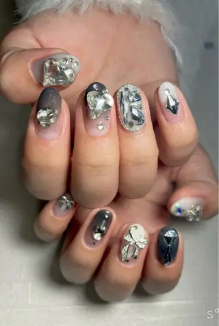 ネイル Liennail 持込デザインやり放題のネイルデザイン