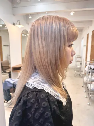 セミロング 透明感カラー/ハイト ーン/メイク/umiのヘアスタイル