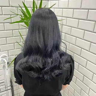 ロング カラー newi赤羽 HINATAのヘアスタイル