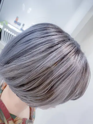 ショート カラー ハイライト/ブリーチ バレイヤージュ関佳祐のヘアスタイル