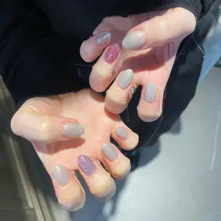 ネイル ﾔｽﾀﾞ ﾐﾅのネイルデザイン