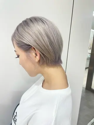 ショート カラー 🦋艶髪ハイトーン / Mio🦋のヘアスタイル