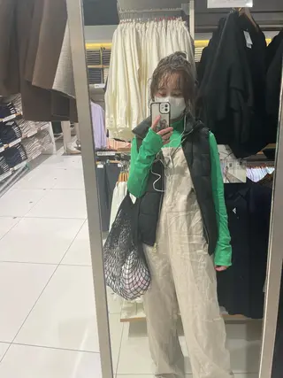 ミディアム JEAN CLAUDE BIGUINE 横浜ベイクォーター店所属・Koharu 髪質改善カラーのヘアスタイル