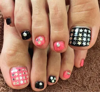 ネイル 🍒当日もOK🍒 𝑳𝑼𝑵𝑨花井のネイルデザイン